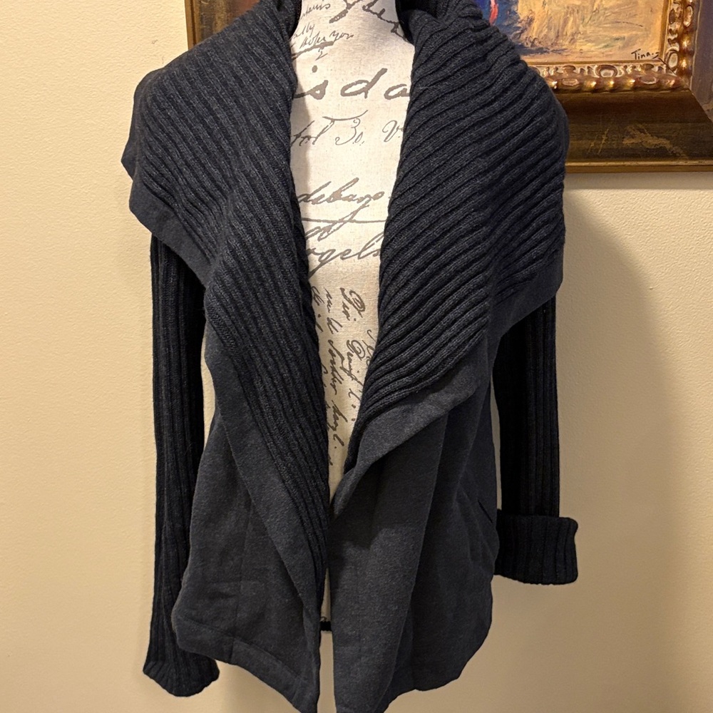 LOFT Ribbed Collar, sleeves, smooth bodice pickets open Cardigan Sweater